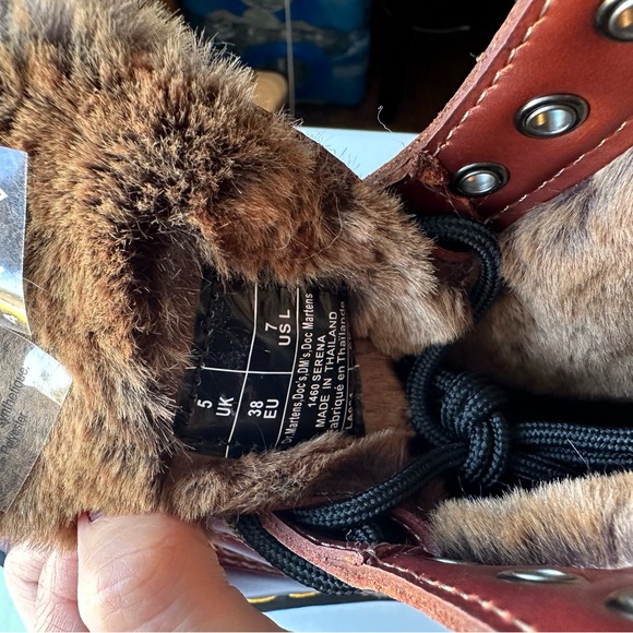 1460 SERENA FAUX FUR LINED LACE UP BOOTS Dr. Martens - Picture 11 of 16